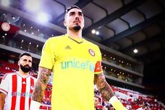 ΕΤΣΙ... ΧΑΛΑΡΩΝΕΙ Ο ΡΟΜΠΕΡΤΟ!