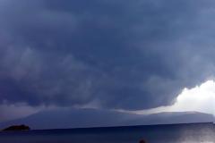 Βροχή και χαλάζι από το βράδυ