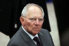 Ικανοποίηση αλλά και προειδοποιήσεις Σόιμπλε