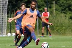 ΞΑΝΑ ΣΤΗΝ ΕΘΝΙΚΗ ΤΟΥ Ο ΝΤΟΣΕΒΙ!