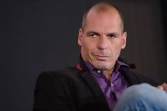 Μυστική επίσκεψη Βαρουφάκη στην Κρήτη...