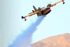 ΠΑΝΙΚΟΣ: Εκκενώθηκε παιδική κατασκήνωση λόγω της φωτιάς στο Ξυλόκαστρο Καλλιθέας