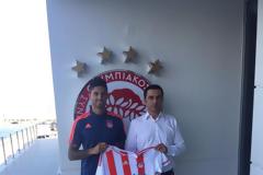 ΝΤΑ ΚΟΣΤΑ ΚΑΙ ΜΕ... ΥΠΟΓΡΑΦΗ! (ΡΗΟΤΟ)