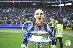 ΔΕΝ... ΞΕΧΑΣΕ ΚΑΜΠΙΑΣΟ OYTE Η ΙΝΤΕΡ! (ΡΗΟΤΟ)