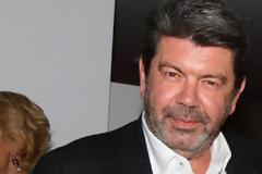 Αχ βρε Γιάννη, αχ...! Έτσι είναι το σώμα του χωρίς ρετούς... [photo]