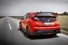 Δεν… προλαβαίνουν στην Honda τις παραγγελίες για το νέο Civic Type R