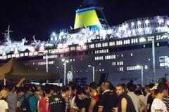 Μετανάστες απείλησαν το πλήρωμα του Ελευθέριος Βενιζέλος με προορισμό τον Πειραιά