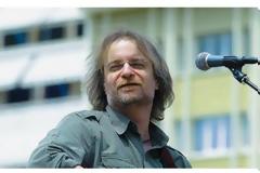 Έρχεται ο Μίλτος Πασχαλίδης για μία live εμφάνιση στην Πάτρα