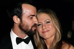 Χαμός στα social media με την φωτογραφία της Άνιστον με νυφικό