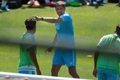 Η «ΠΡΩΤΗ» ΤΟΥ ΜΙΤΣΕΛ ΠΟΥ ΕΥΧΑΡΙΣΤΗΣΕ... (PHOTO)