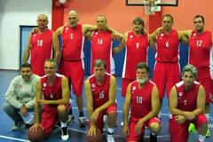 ΜΠΑΣΚΕΤΙΚΟ... ΦΙΛΙΚΟ ΣΤΗΝ ΑΙΓΙΝΑ ΓΙΑ ΤΟΥΣ ΒΕΤΕΡΑΝΟΥΣ ΤΟΥ ΘΡΥΛΟΥ!