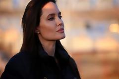 Θρίλερ με την υγεία της Αντζελίνα Τζολί - Ζυγίζει 37 κιλά!