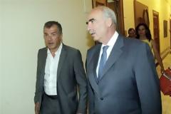 ΣΥΝΑΝΤΗΣΗ ΜΕΪΜΑΡΑΚΗ ΜΕ ΘΕΟΔΩΡΑΚΗ ΣΤΗ ΒΟΥΛΗ