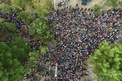 Μετά τα Σκόπια και η Βουλγαρία βάζει στρατό στα σύνορα για τους μετανάστες