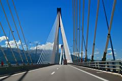 Πάτρα: Συναγερμός στη Γέφυρα Ρίου-Αντιρρίου - Άτομο ήθελε να πέσει στο κενό...