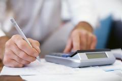 Φοροκαταιγίδα από τις 31 Αυγούστου! Ποιοι και τι θα πληρώσουν - Απανωτά θα είναι τα σοκ...