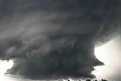 Φονικοί τυφώνες σε νησιωτικό σύμπλεγμα των Φιλιππίνων