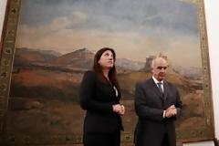 Παιδιά, να τελειώνουμε με το καλαμπούρι…