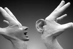 Και όμως κολλητική είναι και η... αγένεια!