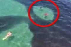 Το μυστήριο της θάλασσας! Όλοι νόμιζαν ότι ήταν πετρελαιοκηλίδα αλλά... [video]