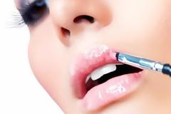 Δέκα τρόποι για να μεγαλώσετε τα χείλη σας στο σπίτι