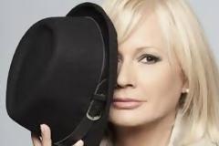 Φως στο Τούνελ: Γιατί κάνει πρεμιέρα τον Ιανουάριο η Νικολούλη