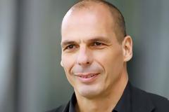 Βαρουφάκης: Αν καταδικαστώ για εσχάτη προδοσία, θα τους ξεσκεπάσω