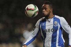 «ΕΝΔΕΧΕΤΑΙ ΕΙΤΕ ΝΑ ΔΟΘΕΙ ΔΑΝΕΙΚΟΣ ΕΙΤΕ ΝΑ ΠΟΥΛΗΘΕΙ ΣΤΟΝ ΟΛΥΜΠΙΑΚΟ ΤΟΥ ΣΙΛΒΑ...»