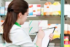 Με δόσεις και καθυστέρηση 110 ημερών εξόφλησε ο ΕΟΠΥΥ τον Απρίλιο στους φαρμακοποιούς