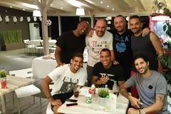 ΚΑΦΕ ΣΤΗ ΣΧΟΛΗ ΒΑΡΗΣ ΟΙ... ΛΑΤΙΝ ΤΟΥ ΟΛΥΜΠΙΑΚΟΥ! (ΡΗΟΤΟ)