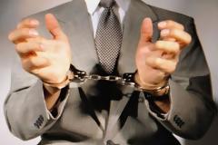 ΒΟΜΒΑ: Σύλληψη γνωστού επιχειρηματία που την είχε “κάνει” από την Ελλάδα