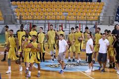 Ο Αυτοκράτορας επιστρέφει...