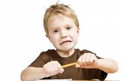 Η απάντηση μαθητή δημοτικού στην ερώτηση “Τι είναι εκλογές;” που κάνει ΘΡΑΥΣΗ στο ίντερνετ [photo]