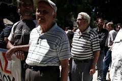 ΕΠΙΚΟΥΡΙΚΕΣ ΣΥΝΤΑΞΕΙΣ: ΕΡΧΟΝΤΑΙ ΜΕΙΩΣΕΙΣ ΠΡΙΝ ΤΗΝ....ΚΑΤΑΡΓΗΣΗ