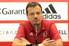 ΑΠΕΙΛΕΙ ΝΑ ΠΑΡΕΙ ΤΟΥΣ ΠΑΙΚΤΕΣ ΑΠΟ ΤΗΝ ΕΘΝΙΚΗ ΤΟΥΡΚΙΑΣ Η ΦΕΝΕΡ!