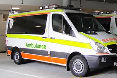 Υπουργείο Υγείας: Χωρίς άμεσο ή έμμεσο κόμιστρο η μεταφορά ασθενών με ιδιωτικά ασθενοφόρα