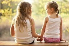 Οι πρωτότοκες γυναίκες και οι μοναχοκόρες κινδυνεύουν περισσότερο από παχυσαρκία