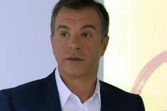 Θεοδωράκης: Υβρις του πρωθυπουργού να λέει 