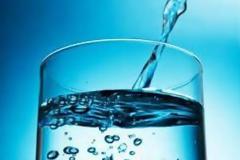 «Μύθος» πως κάνουν καλό στον οργανισμό μας 8 ποτήρια νερό