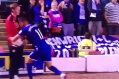 ΔΕΝ... ΑΣΤΕΙΕΥΕΤΑΙ ΟΤΑΝ ΠΑΙΖΕΙ (ΟΥΤΕ ΜΕ ΤΑ BALL BOYS) Ο ΜΙΡΑΛΑΣ! *ΒΙΝΤΕΟ*