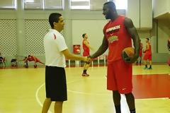 ΠΡΟΠΟΝΗΣΗ ΜΕ ΤΑ... ΕΡΥΘΡΟΛΕΥΚΑ Ο ΓΙΑΝΓΚ! (PHOTOS)