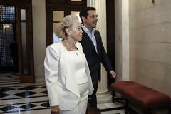 ΒΑΣΙΛΙΚΗ ΘΑΝΟΥ: ΘΑ ΚΛΗΘΟΥΜΕ Ν' ΑΝΤΙΜΕΤΩΠΙΣΟΥΜΕ ΚΡΙΣΙΜΑ ΘΕΜΑΤΑ