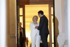 Θα κλάψετε από τα γέλια: Το σημείωμα που άφησε ο Αλέξης Τσίπρας στην Βασιλική Θάνου [photo]