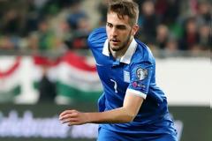 ΔΥΟ ΕΡΥΘΡΟΛΕΥΚΟΙ ΚΑΙ ΠΟΛΛΟΙ... ΠΡΩΗΝ ΣΤΙΣ ΚΛΗΣΕΙΣ ΤΟΥ ΤΣΑΝΑ ΓΙΑ ΦΙΝΛΑΝΔΙΑ ΚΑΙ ΡΟΥΜΑΝΙΑ