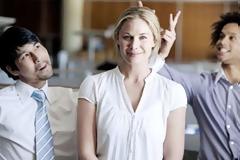 Οι πολλοί άνδρες στη δουλειά κάνουν κακό στην υγεία των... γυναικών