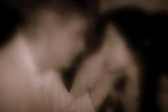 Ο πολιτικός και το μοντέλο στα πάρτι της Μυκόνου