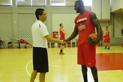 ΓΙΑΝΓΚ : ΘΕΛΩ ΤΙΤΛΟΥΣ!