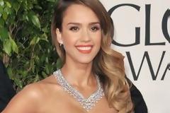 Ποια χρώματα να φορέσω τώρα που είμαι μαυρισμένη;