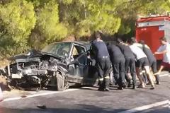 Μια νεκρή και 4 τραυματίες σε τροχαίο στην εθνική οδό Ζαχάρως - Κυπαρισσίας [photos]