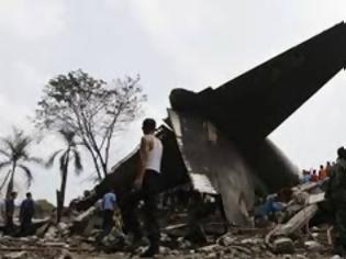 Φωτογραφία για 7 νεκροί από συντριβή στρατιωτικού αεροσκάφους στη Νιγηρία